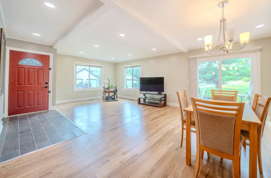 1260 Franklin Lane, Buffalo Grove, IL 60089 - #3