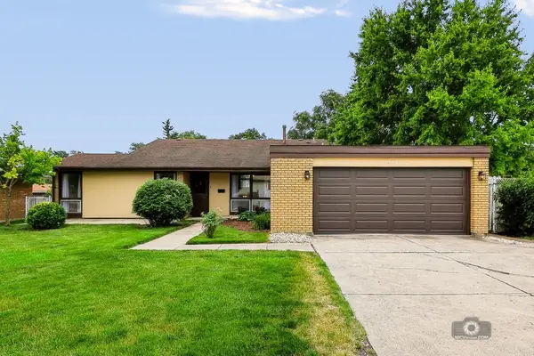 5595 155th Street, Oak Forest, IL 60452