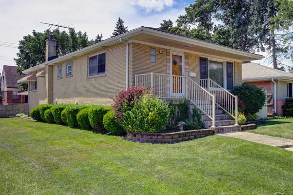 Address Withheld By Seller, Westchester, IL 60154