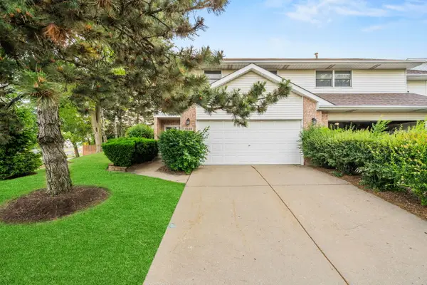 1046 Pinewood Drive, Downers Grove, IL 60516