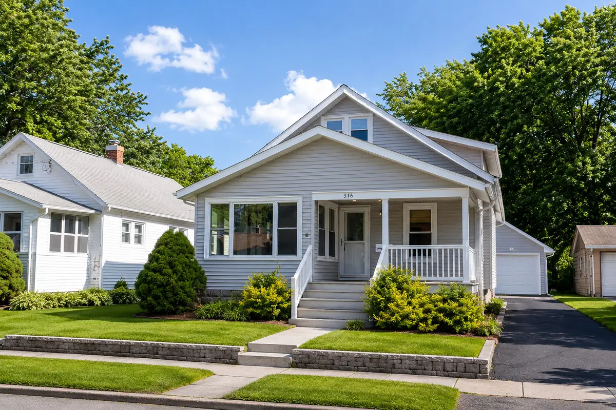316 Spruce Street, Dixon, IL 61021 - #1