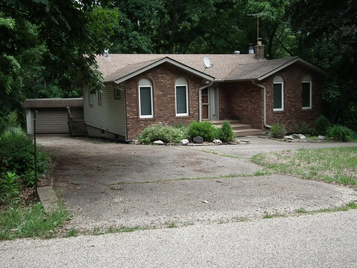18 Sheridan Drive, Putnam, IL 61560 - #1