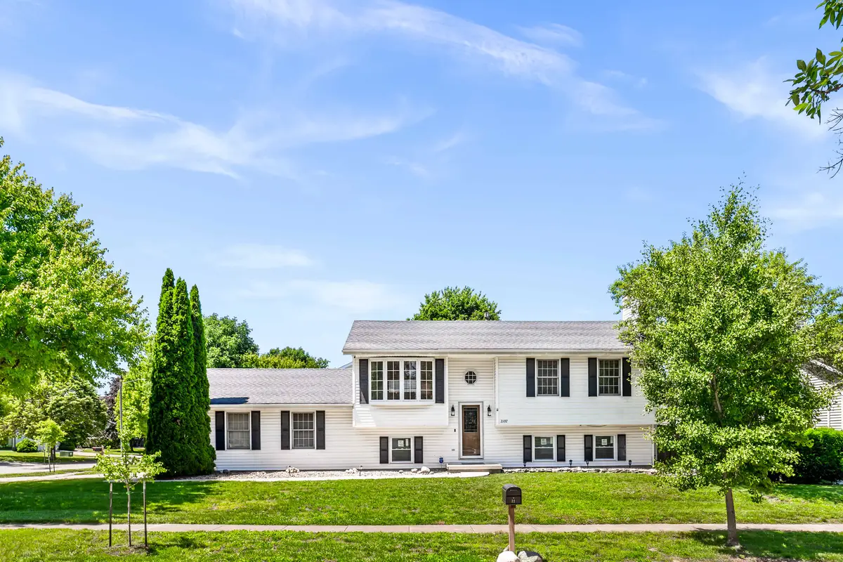 2102 Pacific Avenue, Bloomington, IL 61701 - #1
