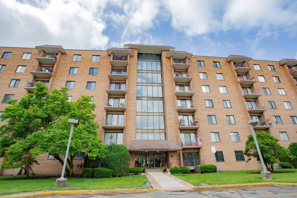1717 W Crystal Lane #603, Mount Prospect, IL 60056 - #1