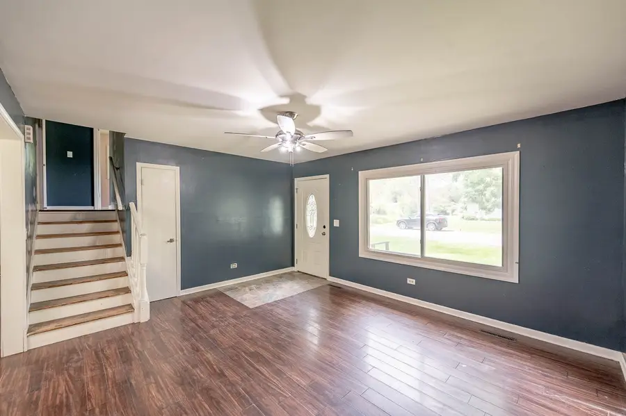 1716 Parklane Avenue, McHenry, IL 60050 - #3