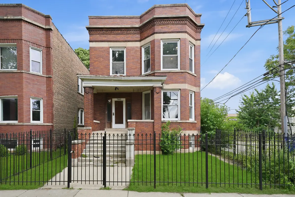 7843 S Burnham Avenue, Chicago, IL 60649 - #1