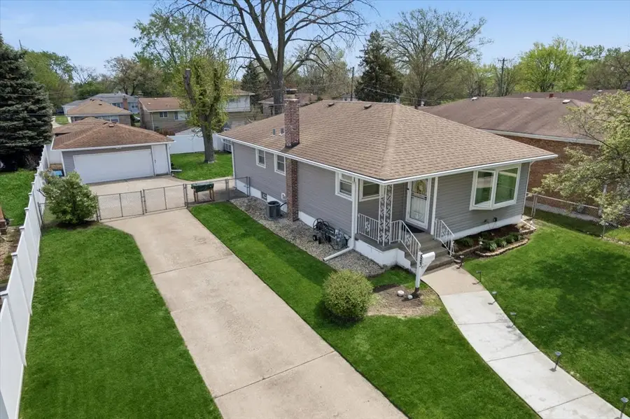 883 Buffalo Avenue, Calumet City, IL 60409 - #2