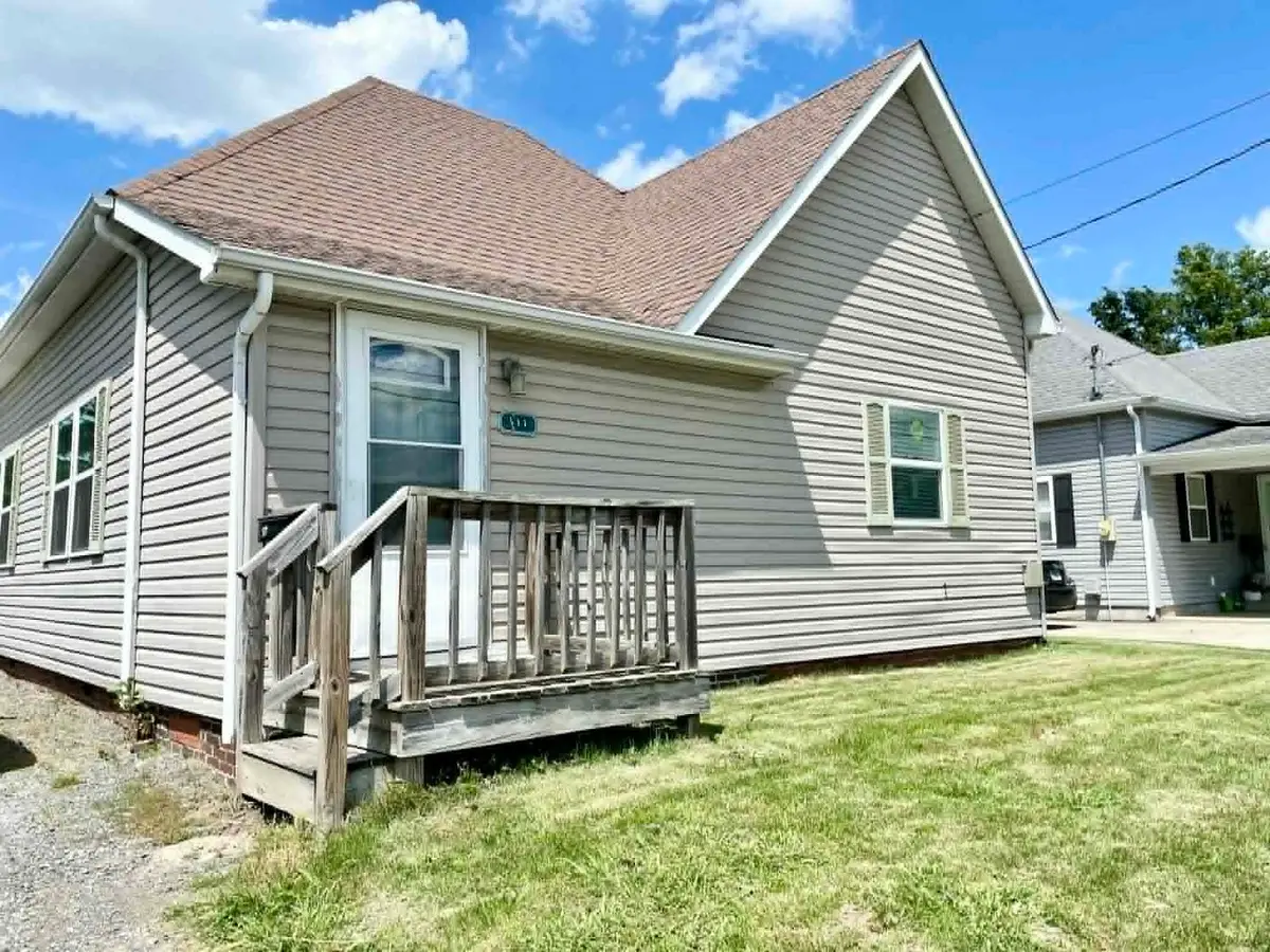 511 E Herrin Street, Herrin, IL 62948 - #1