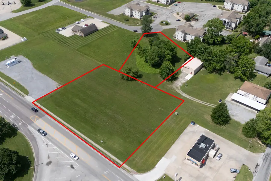 703A S Greenbriar Road, Carterville, IL 62918 - #2