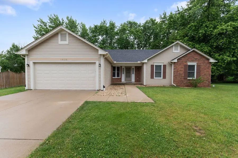 1935 Springhaven Court, Montgomery, IL 60538 - #2