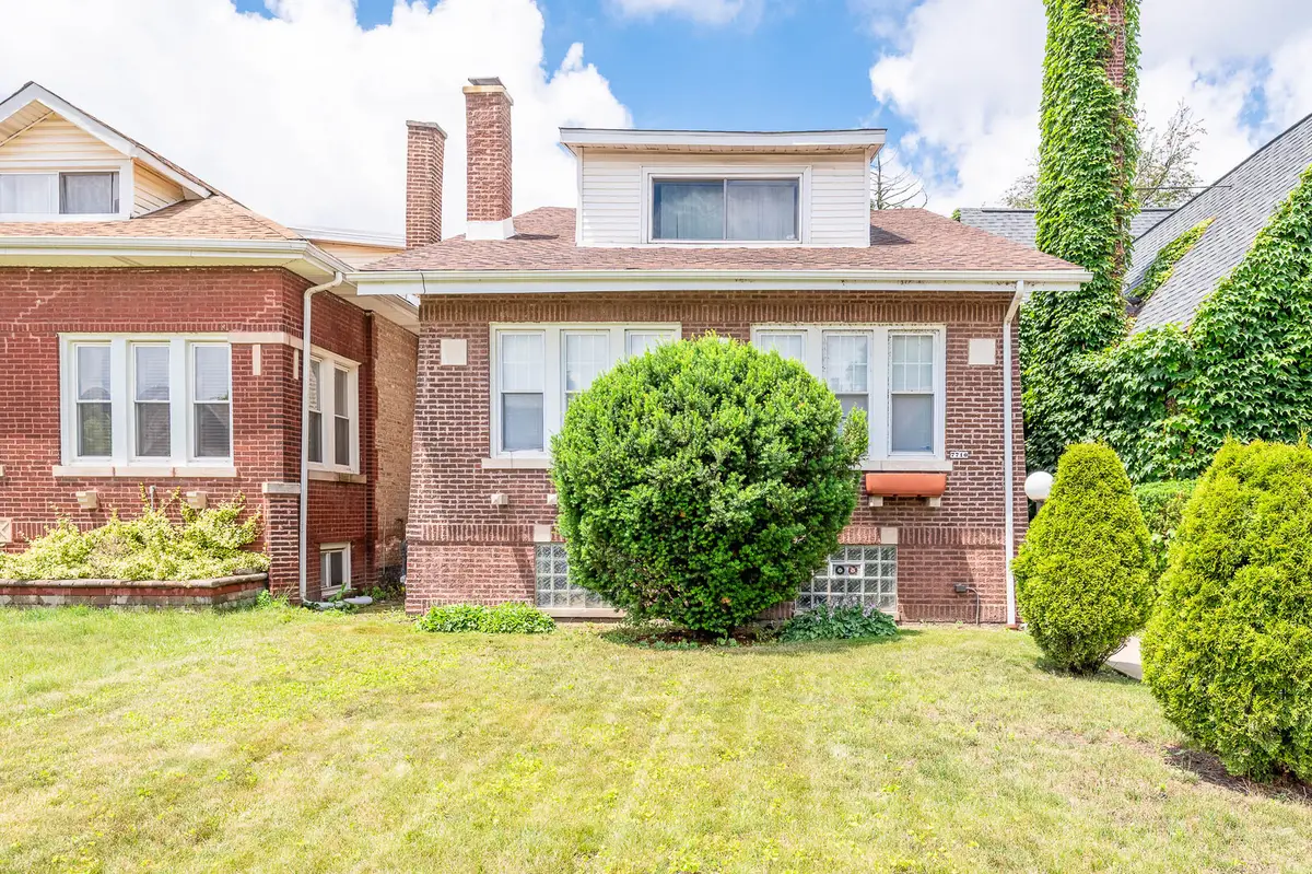 7710 S Euclid Avenue, Chicago, IL 60649 - #1