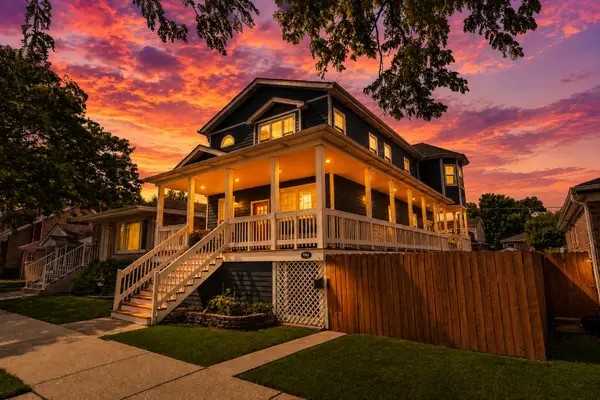 7042 W Berwyn Avenue, Chicago, IL 60656