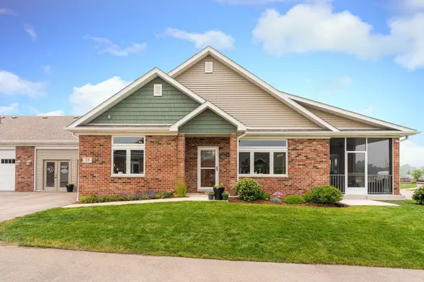 16 Kloe Lane #16, Sycamore, IL 60178