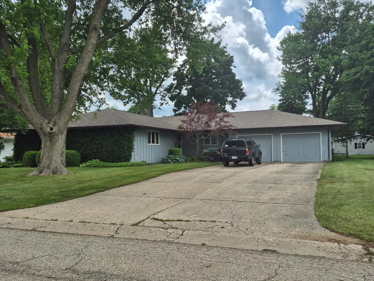 627 Shadycrest Drive, Kewanee, IL 61443 - #1