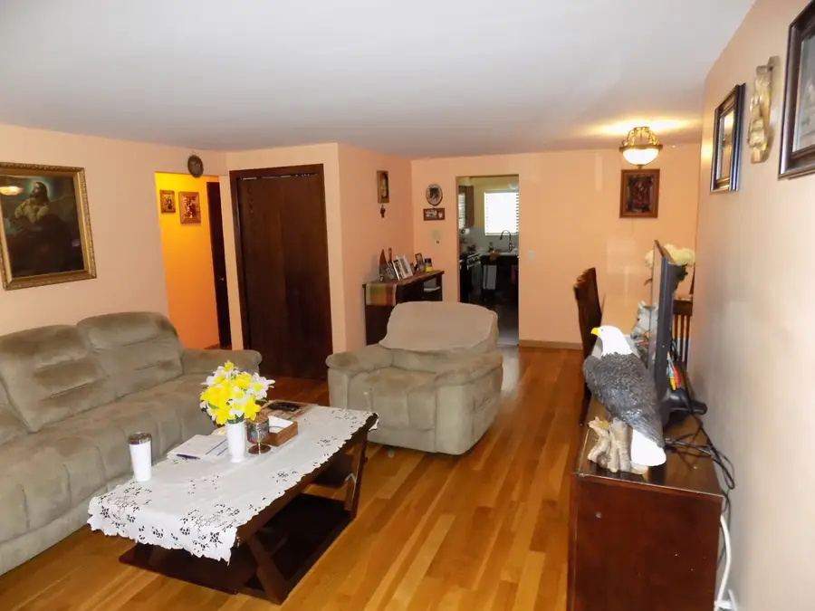 7214 W Wrightwood Avenue #2S, Elmwood Park, IL 60707 - #3