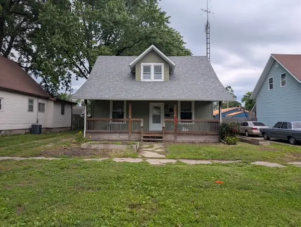 2608 Shelby Avenue, Mattoon, IL 61938