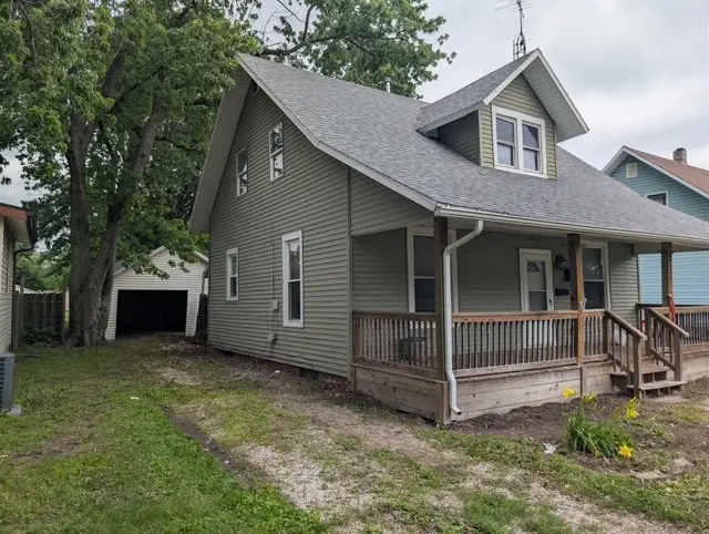 2608 Shelby Avenue, Mattoon, IL 61938 - #2