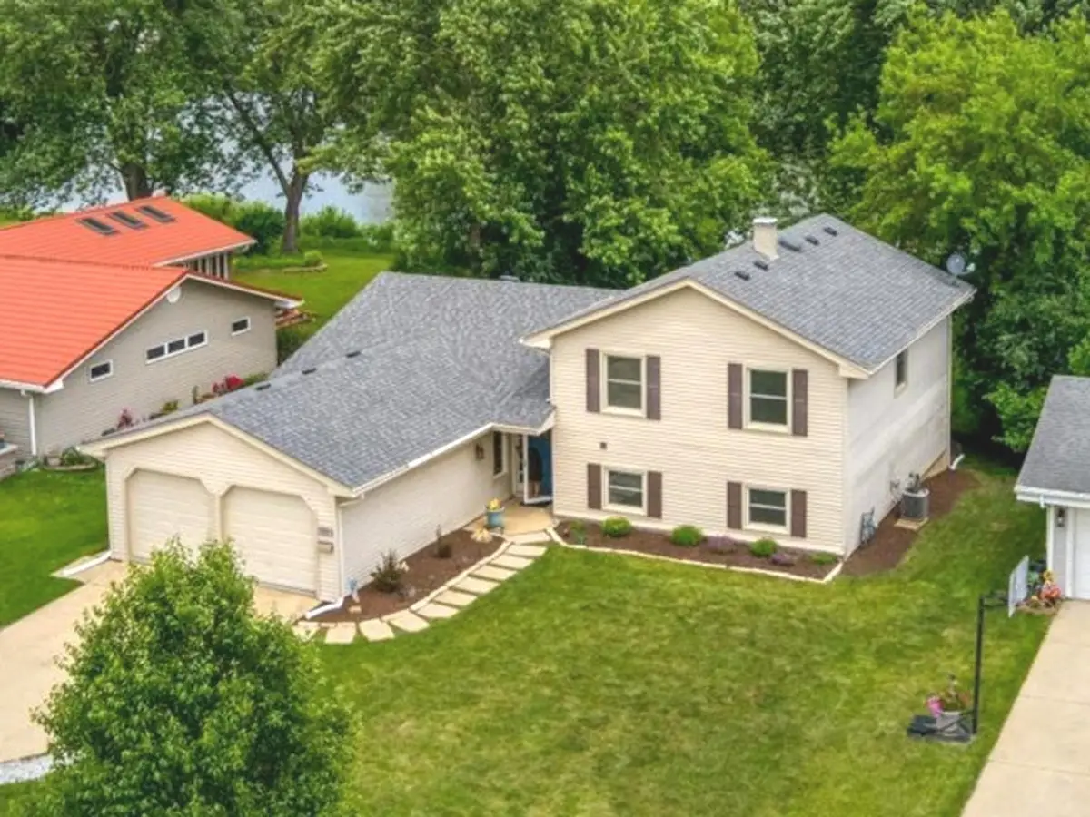 2020 Carling Road, Hoffman Estates, IL 60169 - #1