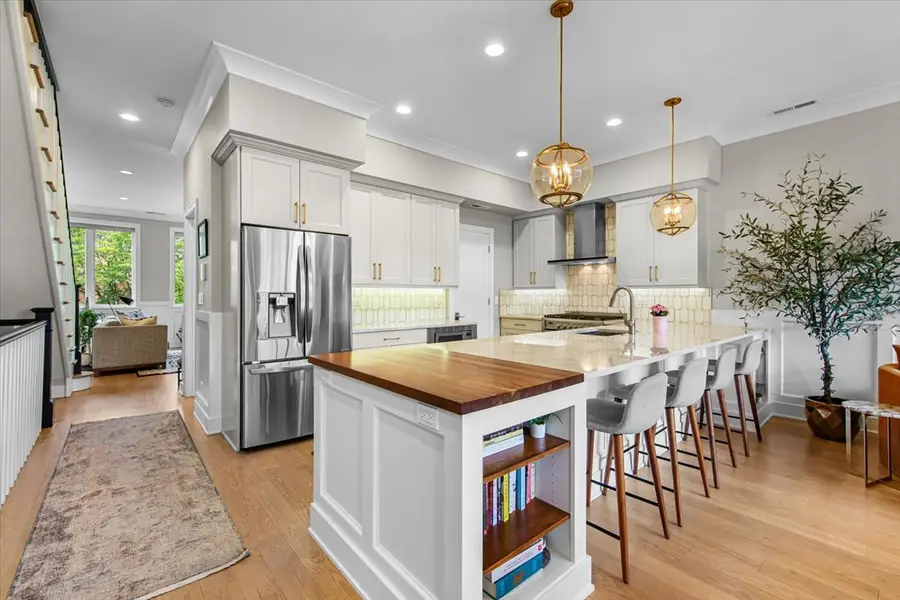 3737 N Damen Avenue #2, Chicago, IL 60618 - #3