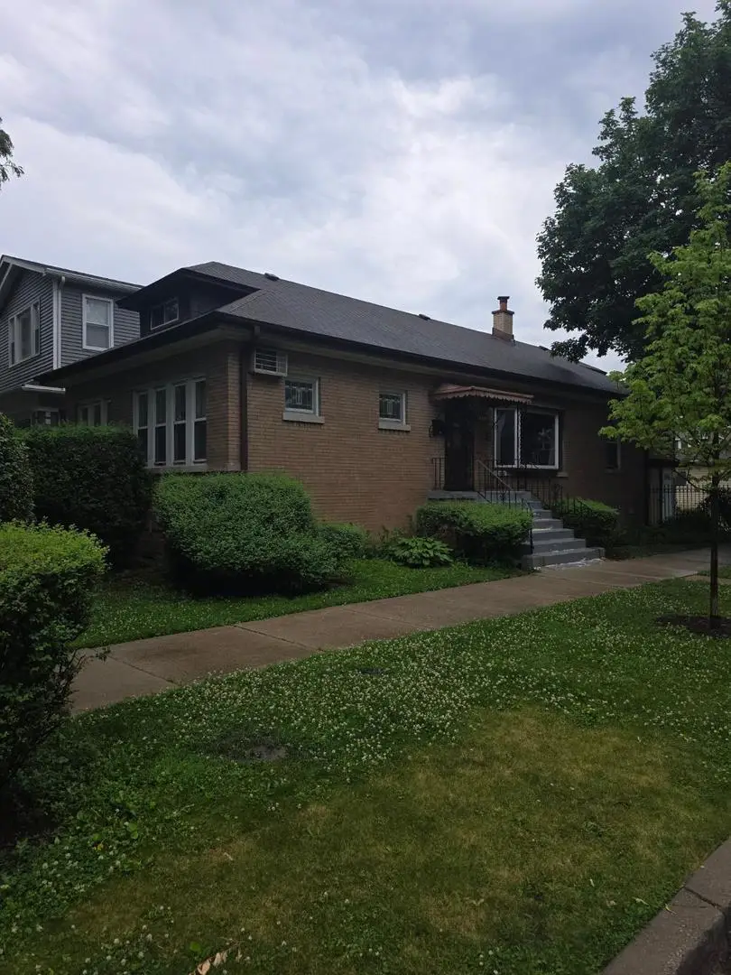4201 W Ainslie Street, Chicago, IL 60630 - #1