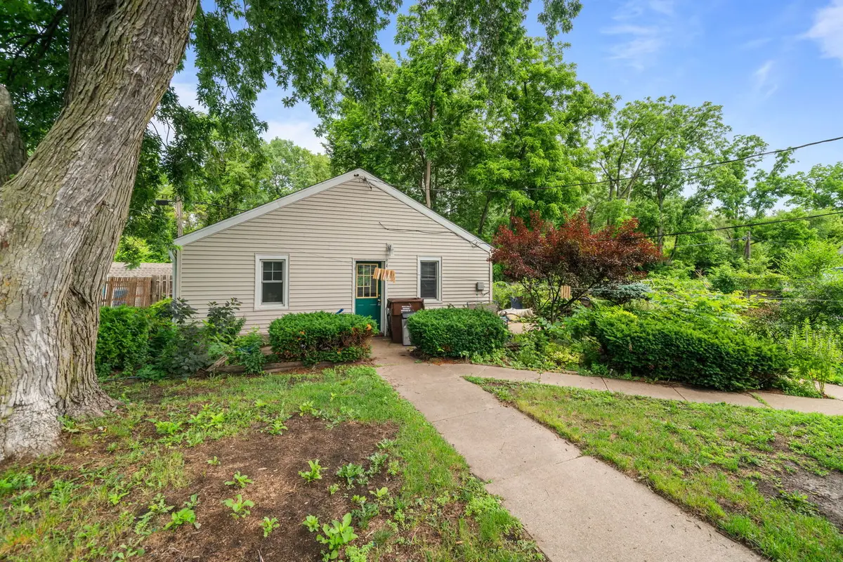 641 Northwestern Avenue, South Beloit, IL 61080 - #1