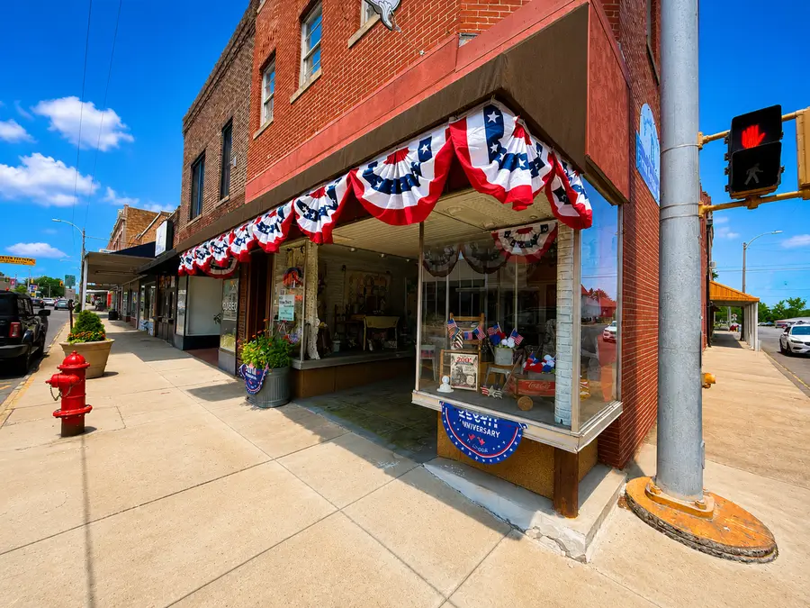 1302 &1306 Walnut Street, Murphysboro, IL 62966 - #2