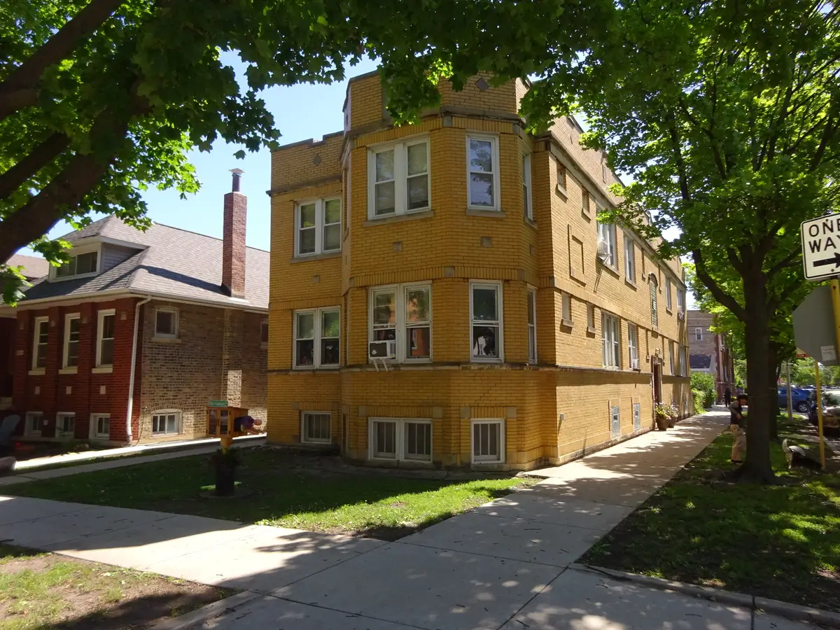 2854 W Grace Avenue, Chicago, IL 60618 - #1