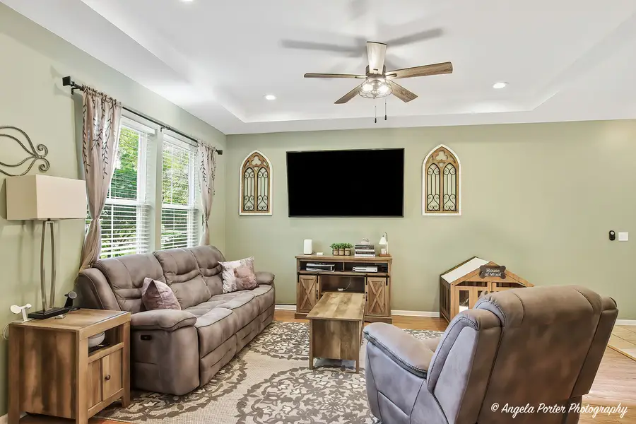 2886 Falling Waters Lane, Lindenhurst, IL 60046 - #3