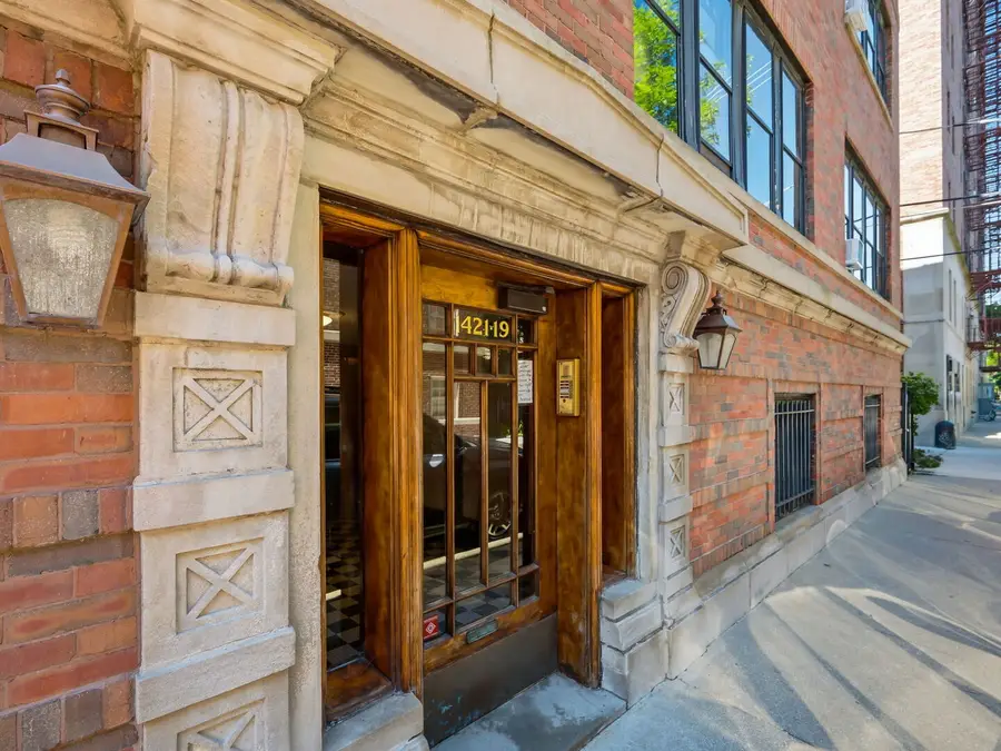 1421 E 58th Street #3E, Chicago, IL 60637 - #2