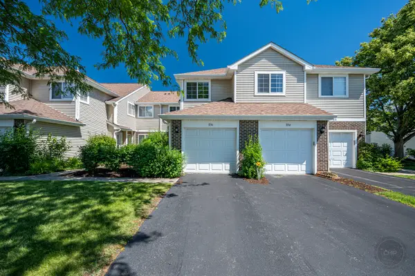 1136 E Cambria South Lane #1136, Lombard, IL 60148