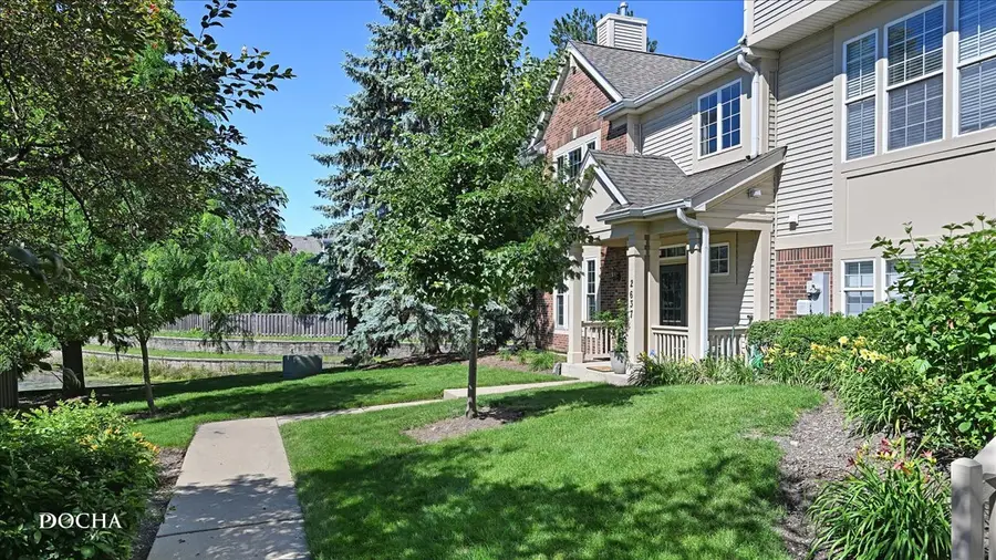 2637 N Greenwood Place #2637, Arlington Heights, IL 60004 - #2