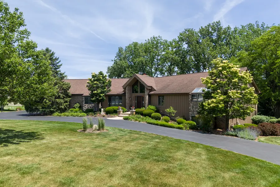 2005 Selkirk Court, Inverness, IL 60010 - #2