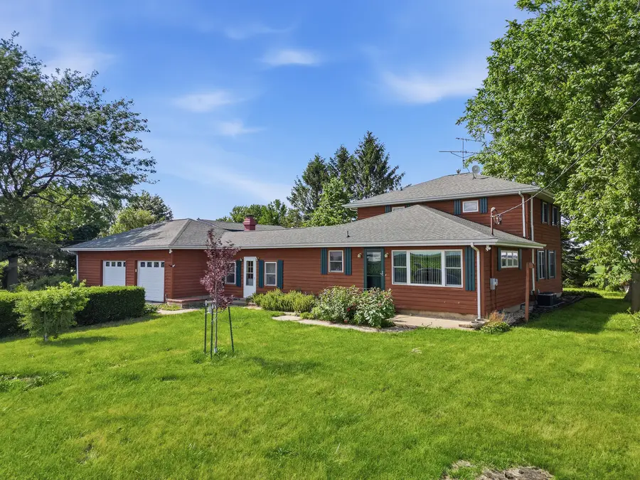 31040 Penrose Road, Sterling, IL 61081 - #2