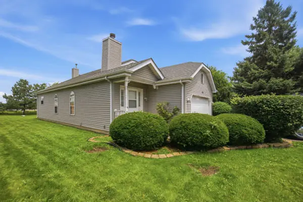 1622 Liberty Street, Hanover Park, IL 60133 - #3
