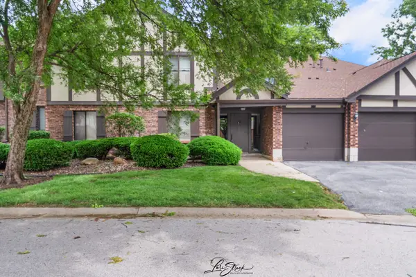 8251 Mulberry Court #14B, Palos Hills, IL 60465