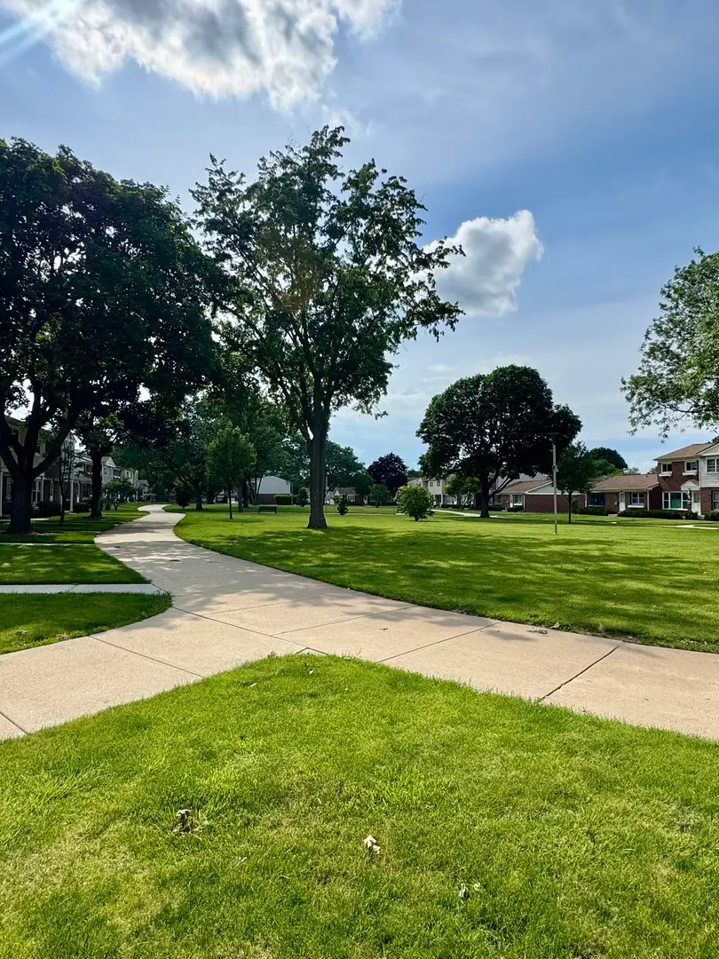 263 Green Court, Wood Dale, IL 60191 - #2