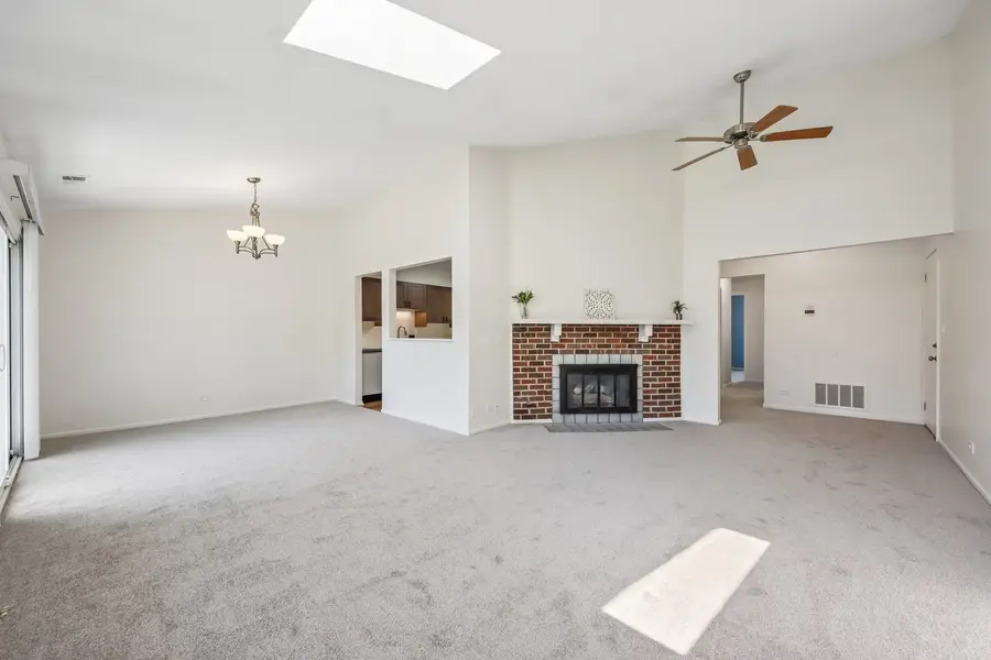 124 W Morningside Lane #124, Buffalo Grove, IL 60089 - #3