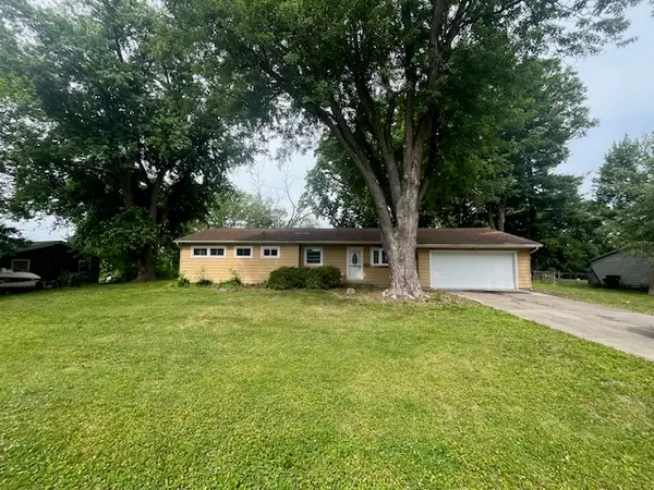 3947 N Burchard Drive, Decatur, IL 62526