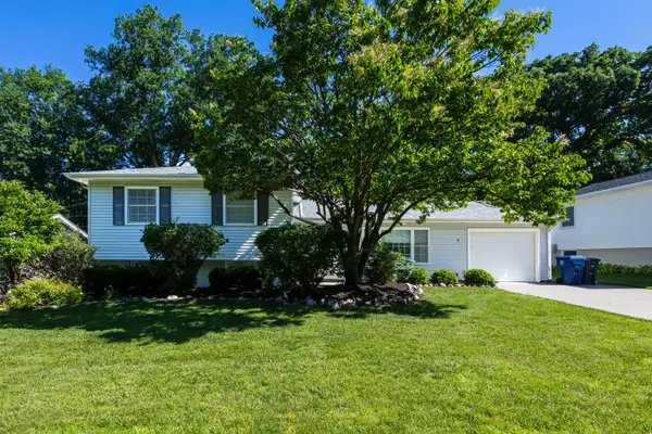 1720 Elmwood Avenue, Bettendorf, IA 52722