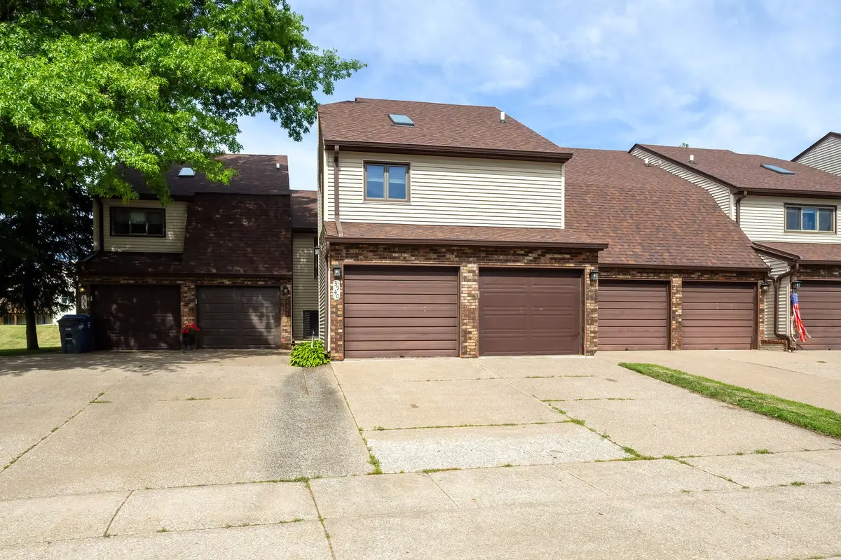3940 Partridge Circle #D, Bettendorf, IA 52722 - #1