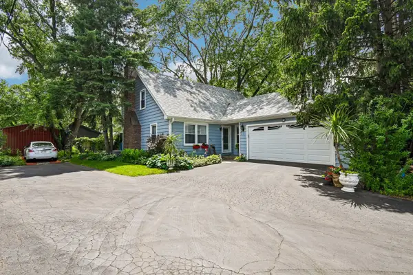7 Columbus Parkway, Buffalo Grove, IL 60089