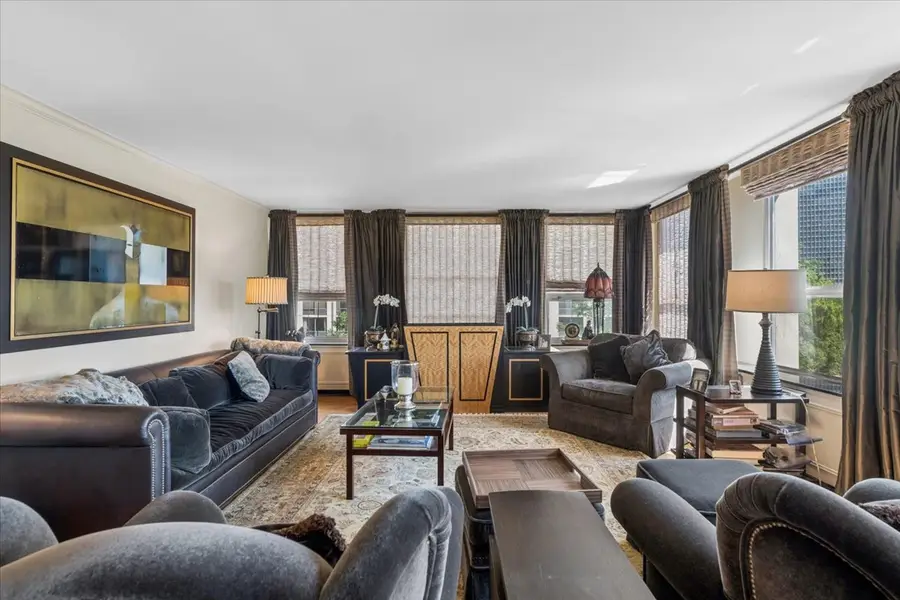 2626 N Lakeview Avenue #302, Chicago, IL 60614 - #3