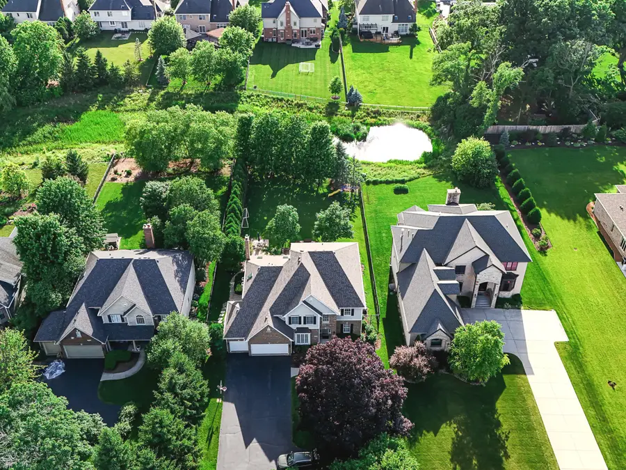 6430 Clarendon Hills Road, Willowbrook, IL 60527 - #2