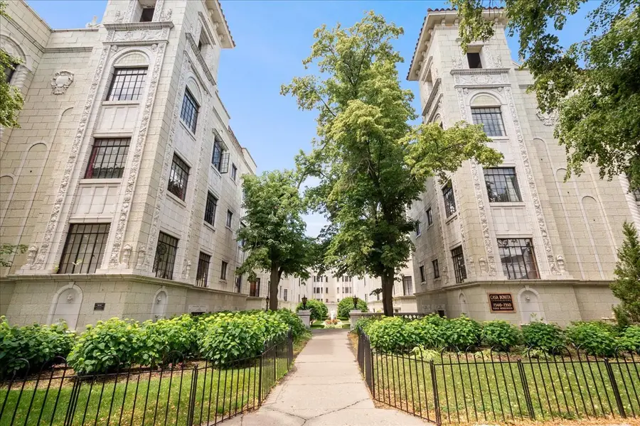 7348 N Ridge Boulevard #14C, Chicago, IL 60645 - #2