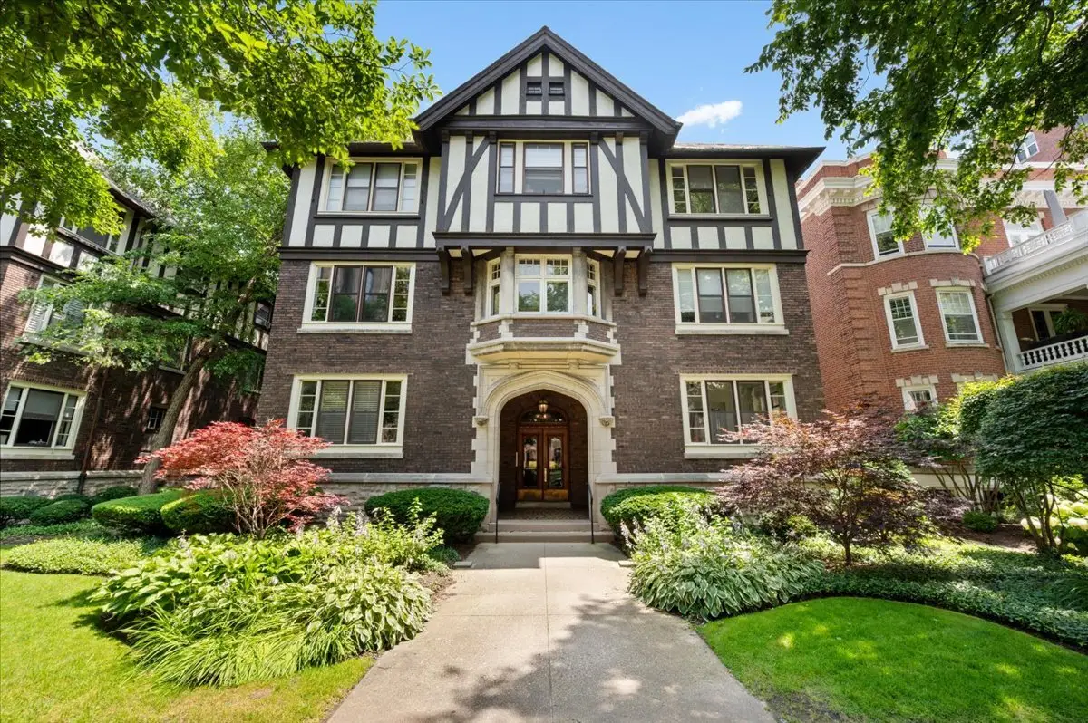 1633 Hinman Avenue #1, Evanston, IL 60201 - #1