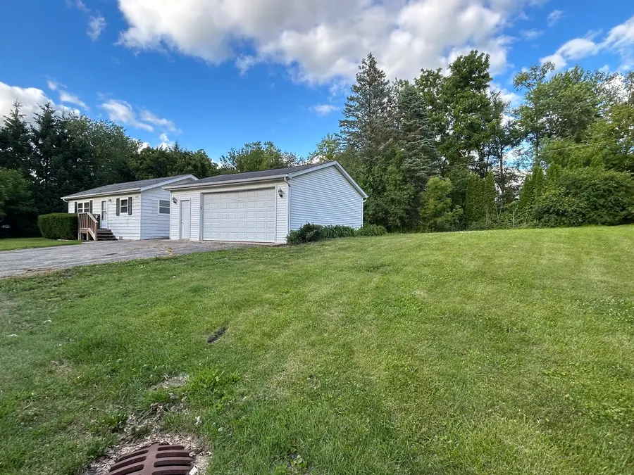 40231 N Dell Drive, Antioch, IL 60002 - #3