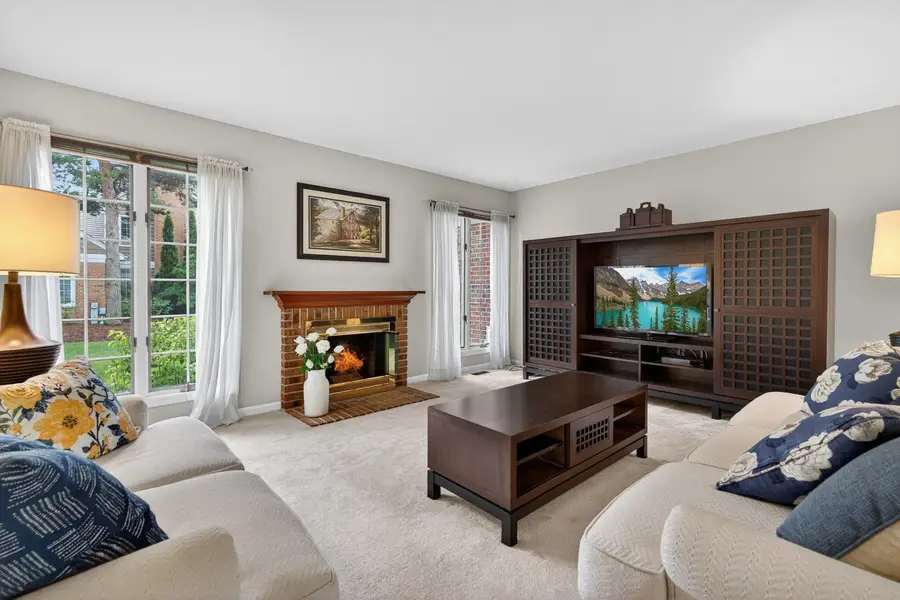 1393 W Shire Circle #2, Inverness, IL 60067 - #2