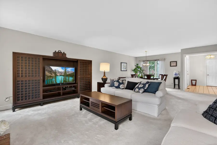 1393 W Shire Circle #2, Inverness, IL 60067 - #3