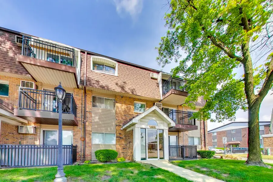 10428 Ridgeland Avenue #6, Chicago Ridge, IL 60415 - #2