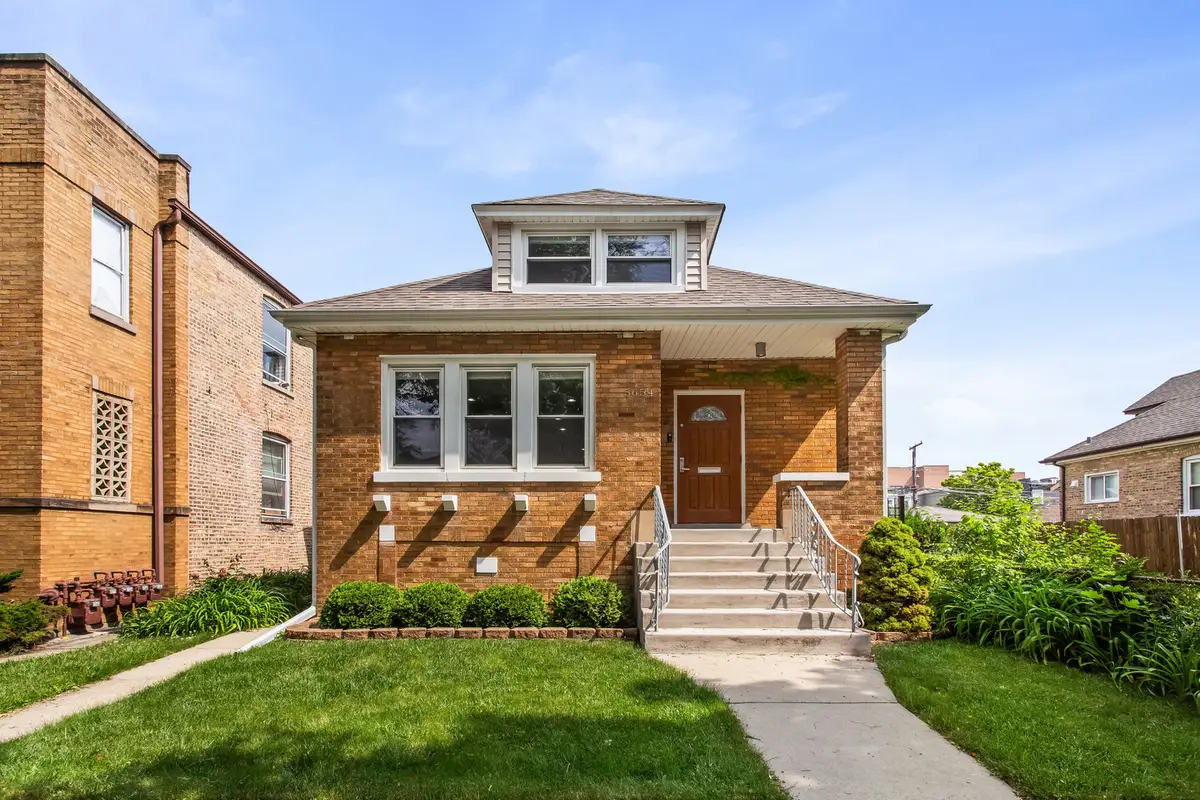 5654 W Cornelia Avenue, Chicago, IL 60634 - #1